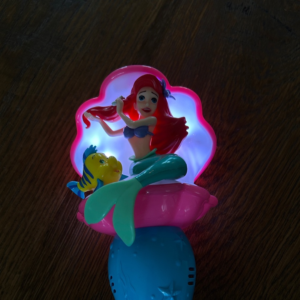 Ariel and Flounder Light and Sound Bubble Wand, Disney, like new
